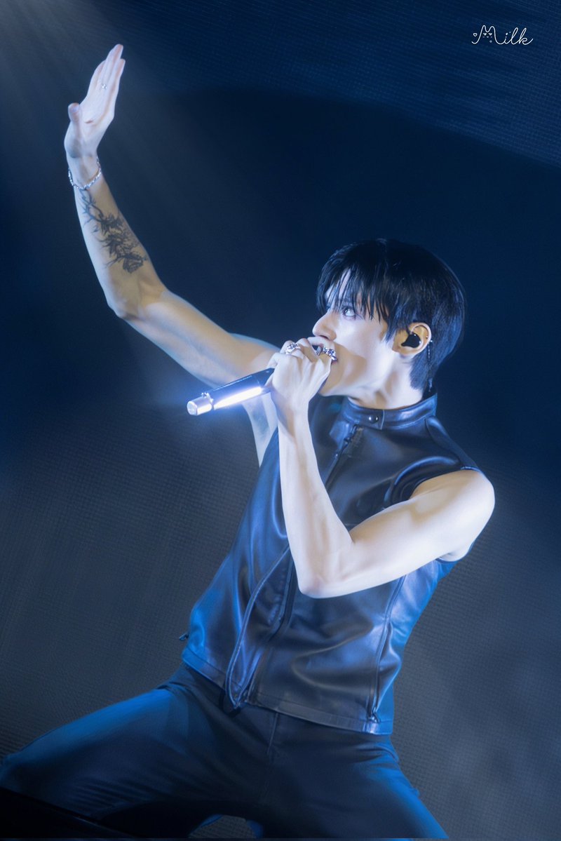 MiLKFactory1126's tweet image. I just wanna light your life
250716
#ateezinbaltimore #ATEEZInYourFantasy #ATEEZWorldTour2025 #WOOYOUNG #정우영 #ATEEZ #에이티즈 #In_Your_Fantasy @ATEEZofficial