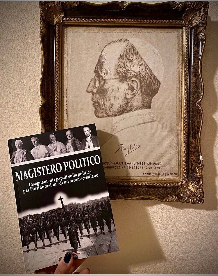 RadioSpada's tweet image. ⚔ MAGISTERO POLITICO - Insegnamenti papali sulla politica per l’instaurazione di un ordine cristiano 👉 edizioniradiospada.com/component/virt…
O tramite Whatsapp (3662949035) o Telegram (@edizioniRS) o email (edizioniradiospada@gmail.com)