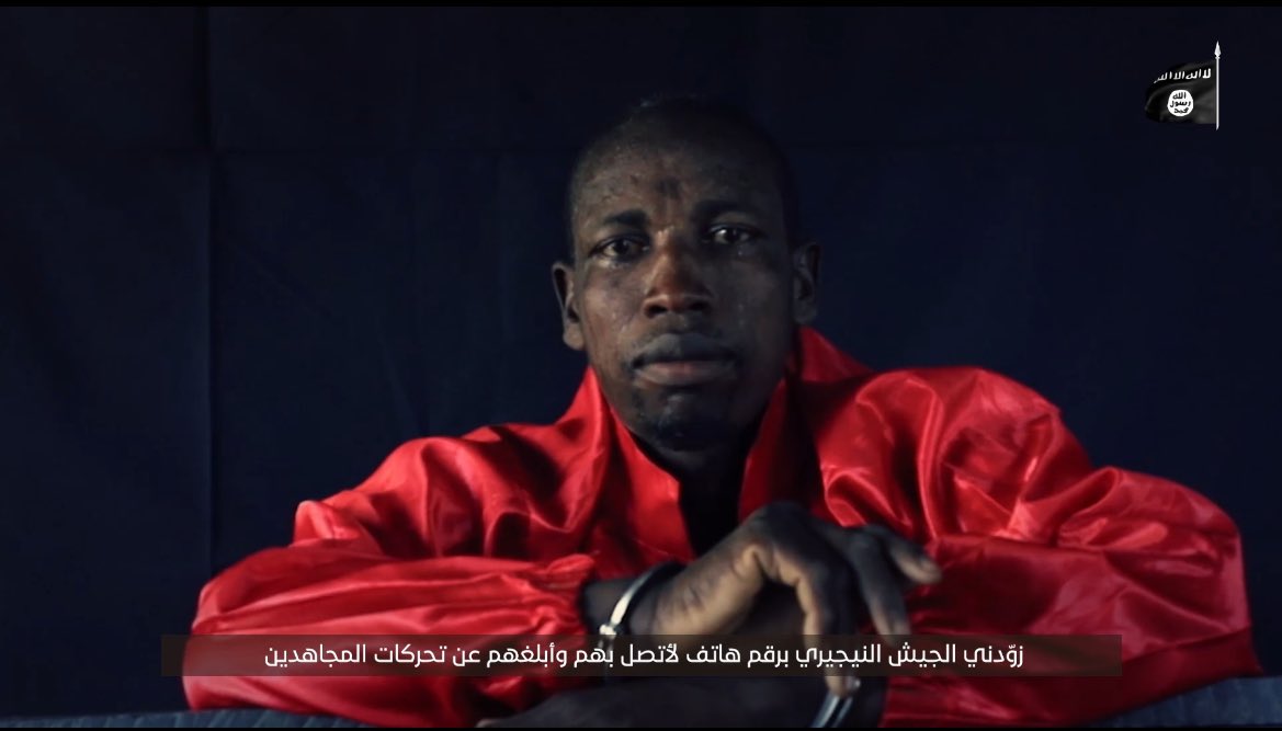 DefenceTimesNG1's tweet image. ISWAP posted the execution video of the Nigerian Army and civilian joint task forces HUMIT spies
( these are some of the men who work in the shadows , and also get unalived in the shadows, they are the silent hero’s )