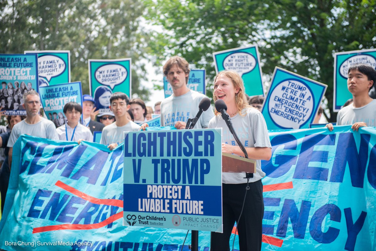 youthvgov's tweet image. Senators Merkley, Markey & Wyden & Reps. Jayapal & Scanlon join youth plaintiffs in Lighthiser v. Trump + 200 others to introduce a powerful resolution re: children’s fundamental rights to life + a stable climate system ✊ PR: bit.ly/Res25pr Act: bit.ly/congress4light…