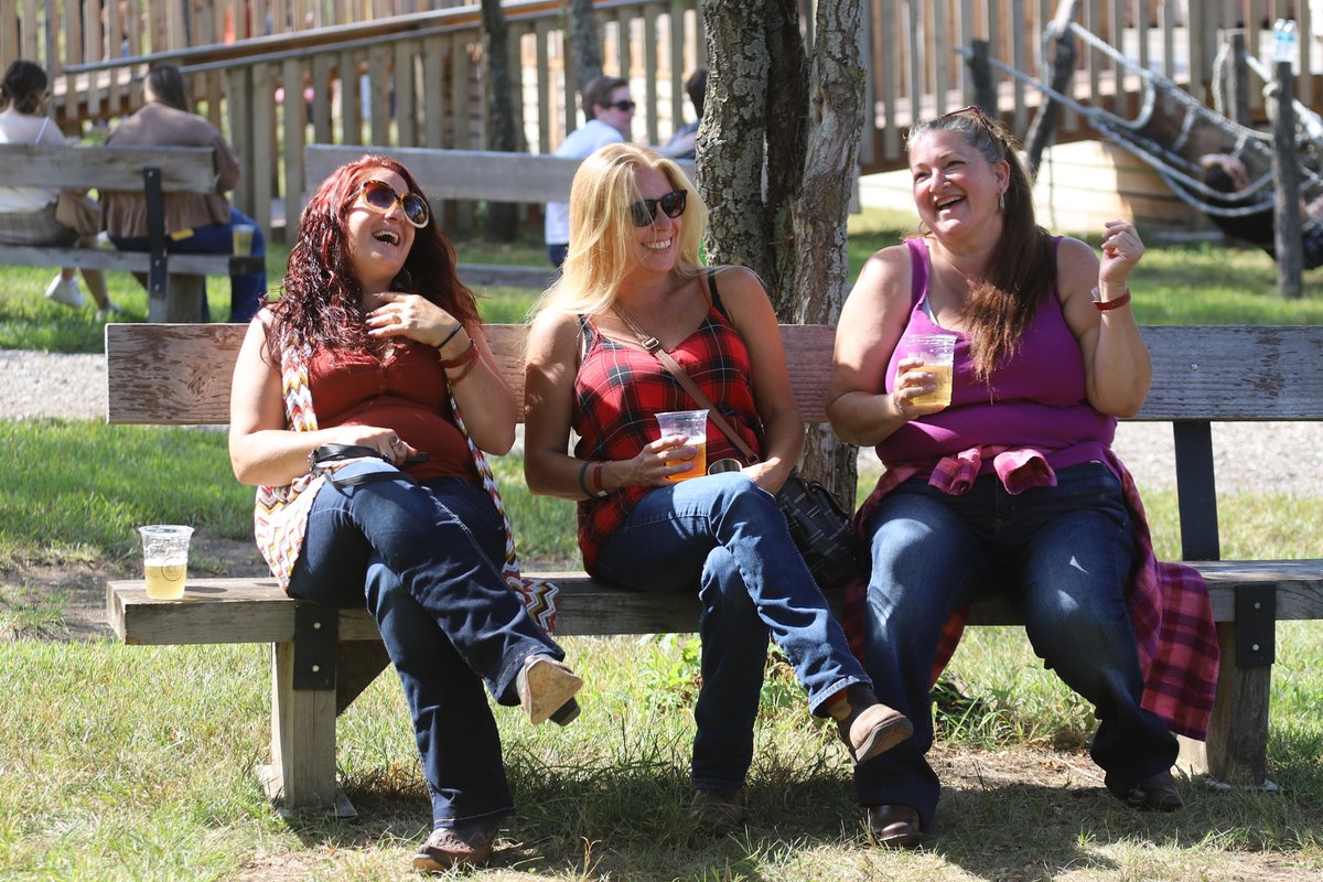 KC Wine Co tweet media