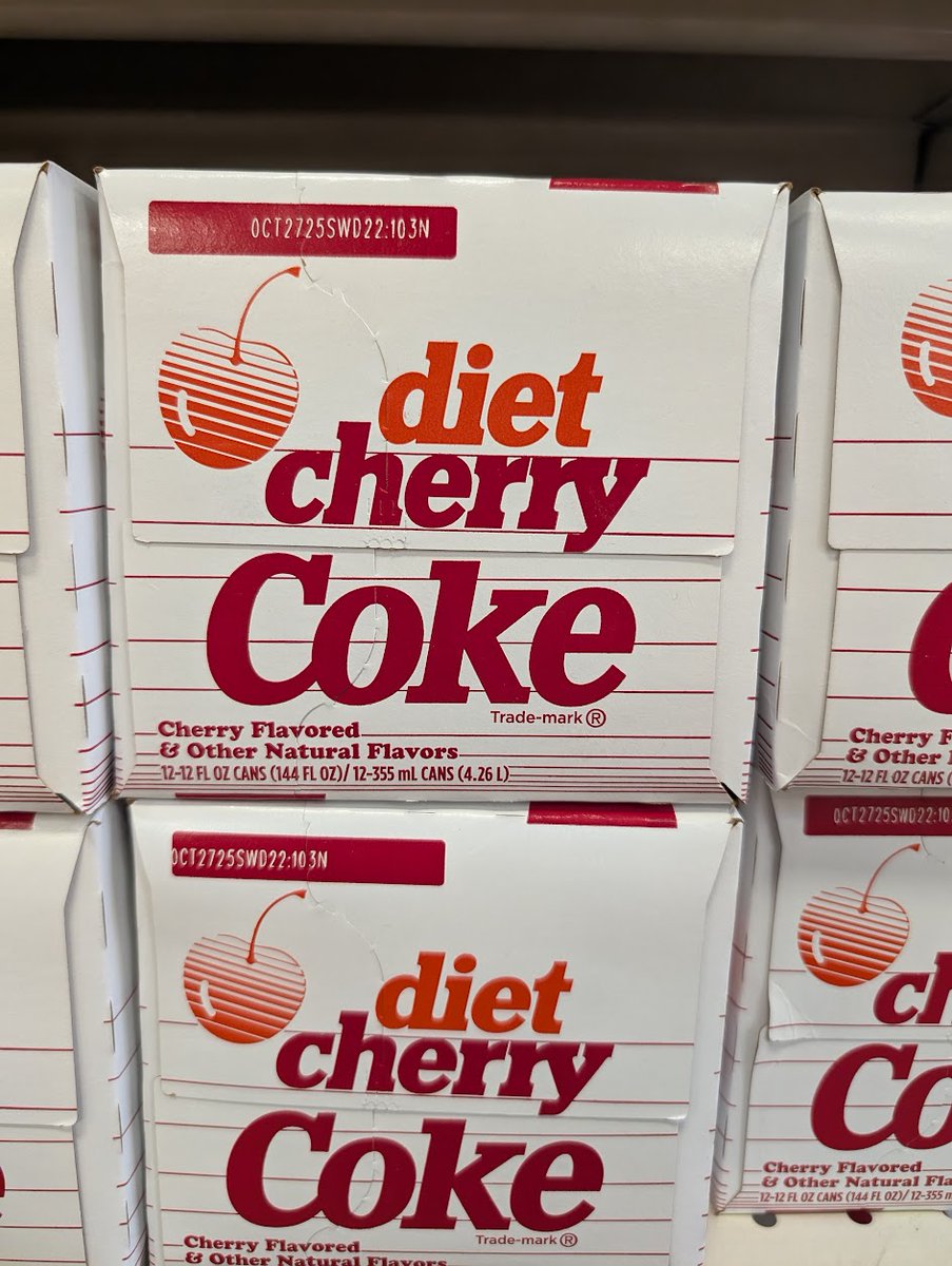 retroist's tweet image. I don't drink much diet soda, but couldn't resist the Diet Cherry Coke that's back on the shelves this summer.