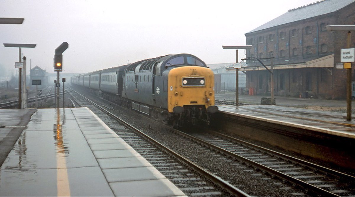 Elwick70's tweet image. Newark, 1979
Deltic
55008 "The Green Howards" heading for Hull slows for Newark Northgate on a miserable Saturday. This loco was withdrawn from service in 1981 after failing at Finsbury Park, and sent to BREL Doncaster to be scrapped
Rain later, by all accounts…
📷 J Turner