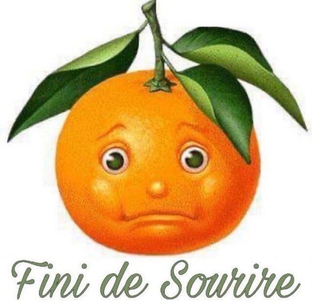 je repense à la fois où un sdf m’a dit de sourire, j’ai souri puis il a dit « sourire moche »