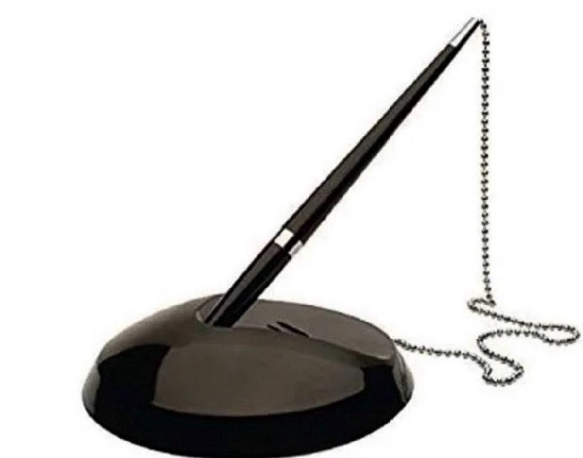 CarlBMenger's tweet image. You trust your bank with your hard earned money and they don’t even trust you with a fucking pen. #Bitcoin fixes this.