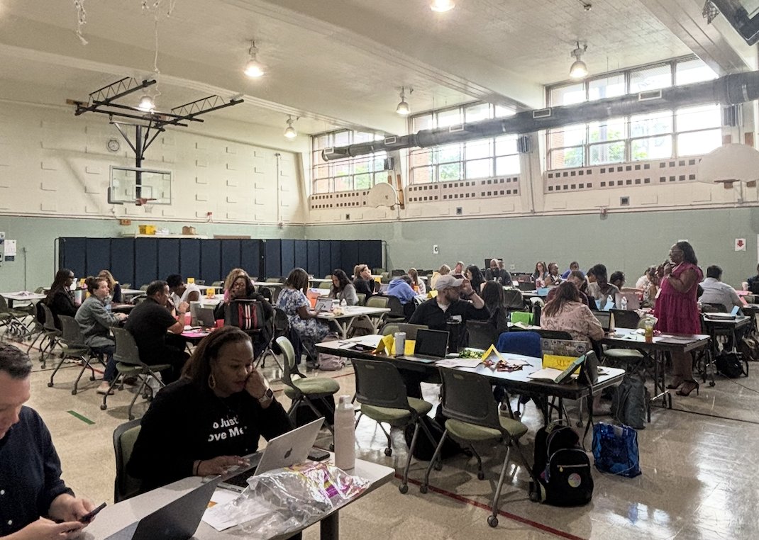 TandL_CPS's tweet image. Today administrators engaged in Rigor Walk training.
🔹 Session 1: Measuring Implementation for New Principals &amp;amp; APs, guidance on how to interpret the rubric and leverage data and resources to support effective instruction.
🔹 Session 2: Student Discourse and Debate Tools