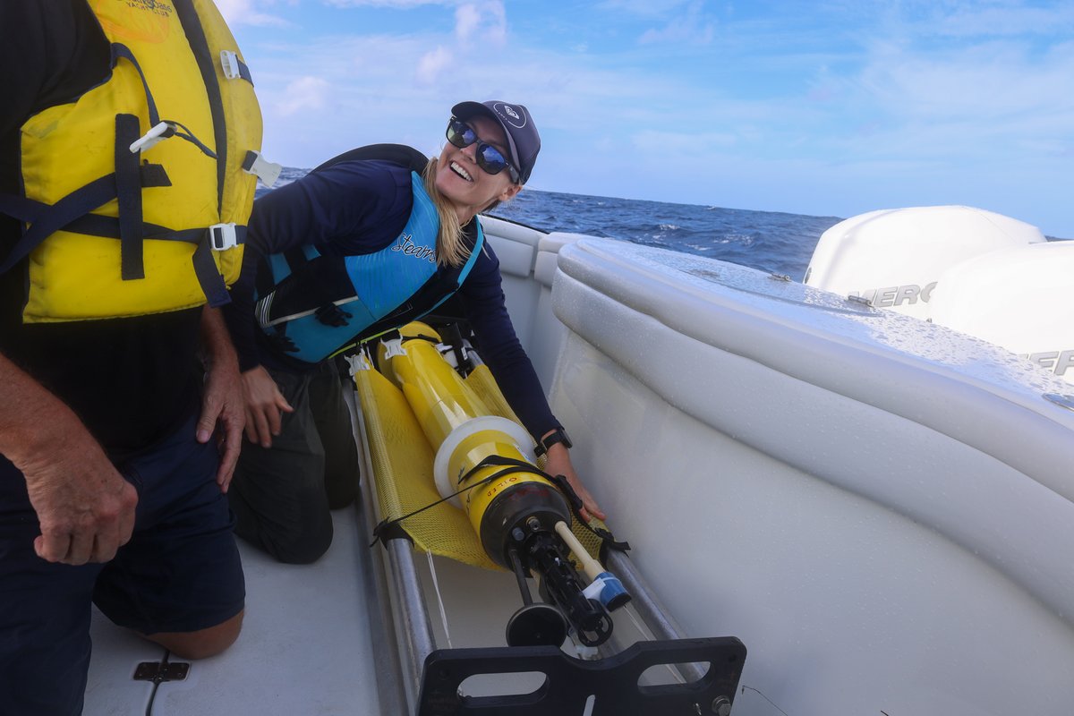 NOAAResearch's tweet image. Scientists with @NOAA_AOML's Ocean Biogeochemistry Group have successfully deployed two new Biogeochemical-Argo floats in a collaboration with @NOAAFisheriesSE Science Center (SEFSC).
🌊🌊🌊
Learn more here: aoml.noaa.gov/biogeochemical…
