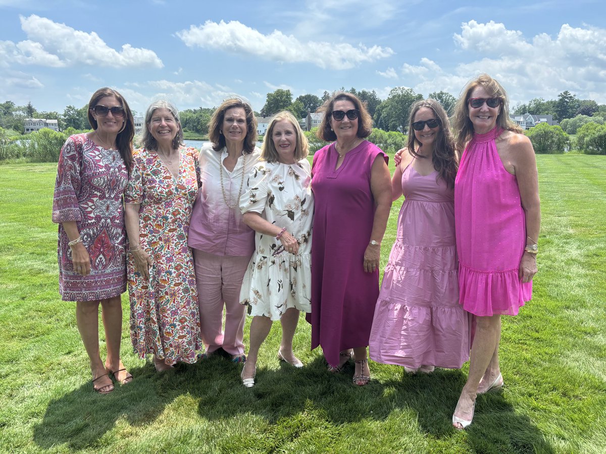 Yesterday, VNA Health Group’s leadership and board members—past and present—proudly attended The 30th Annual Power of Pink Luncheon, a powerful afternoon of purpose, inspiration, and community.