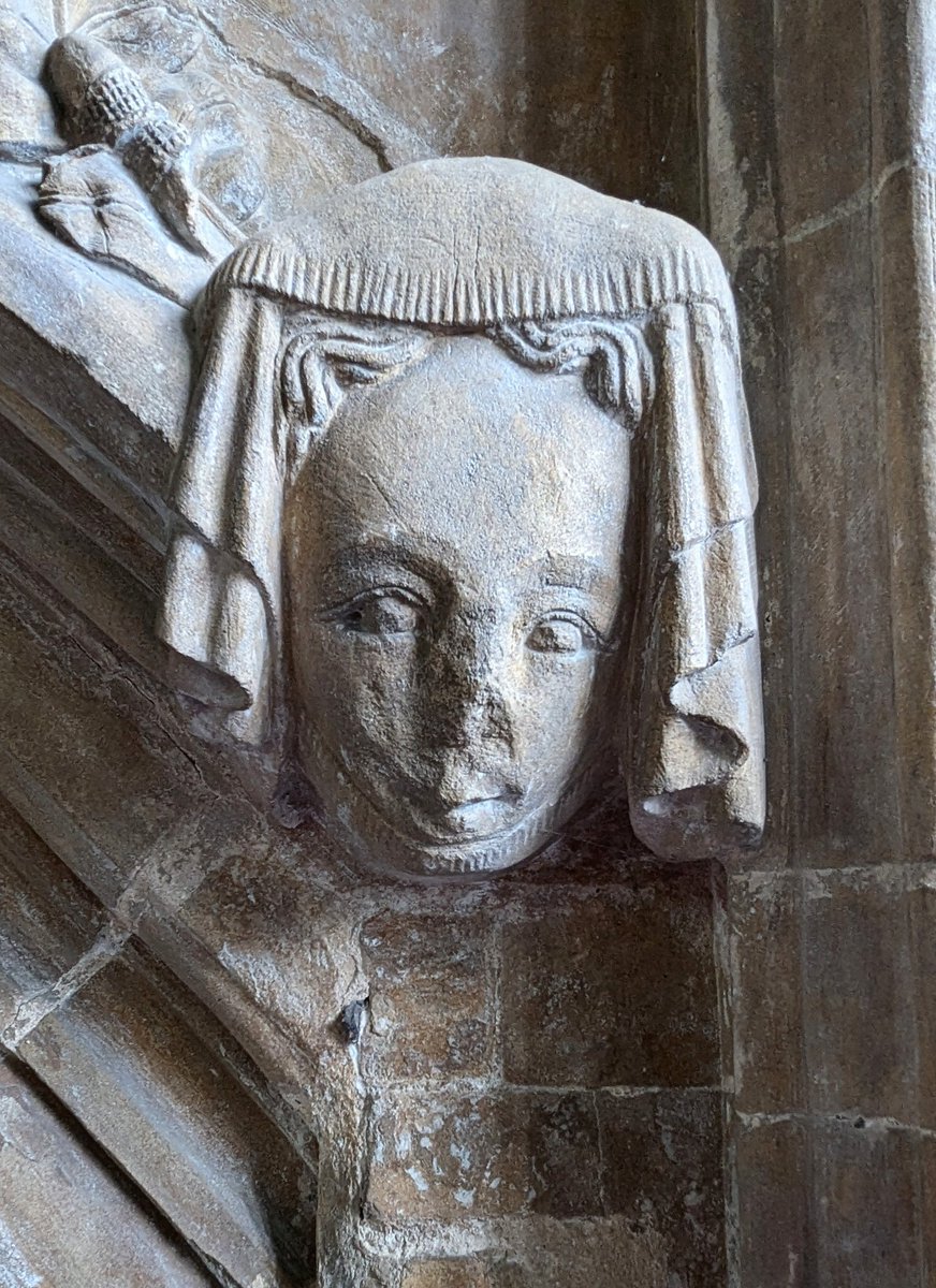 That brief moment in the 14thC when the tea towel headress was all the rage.