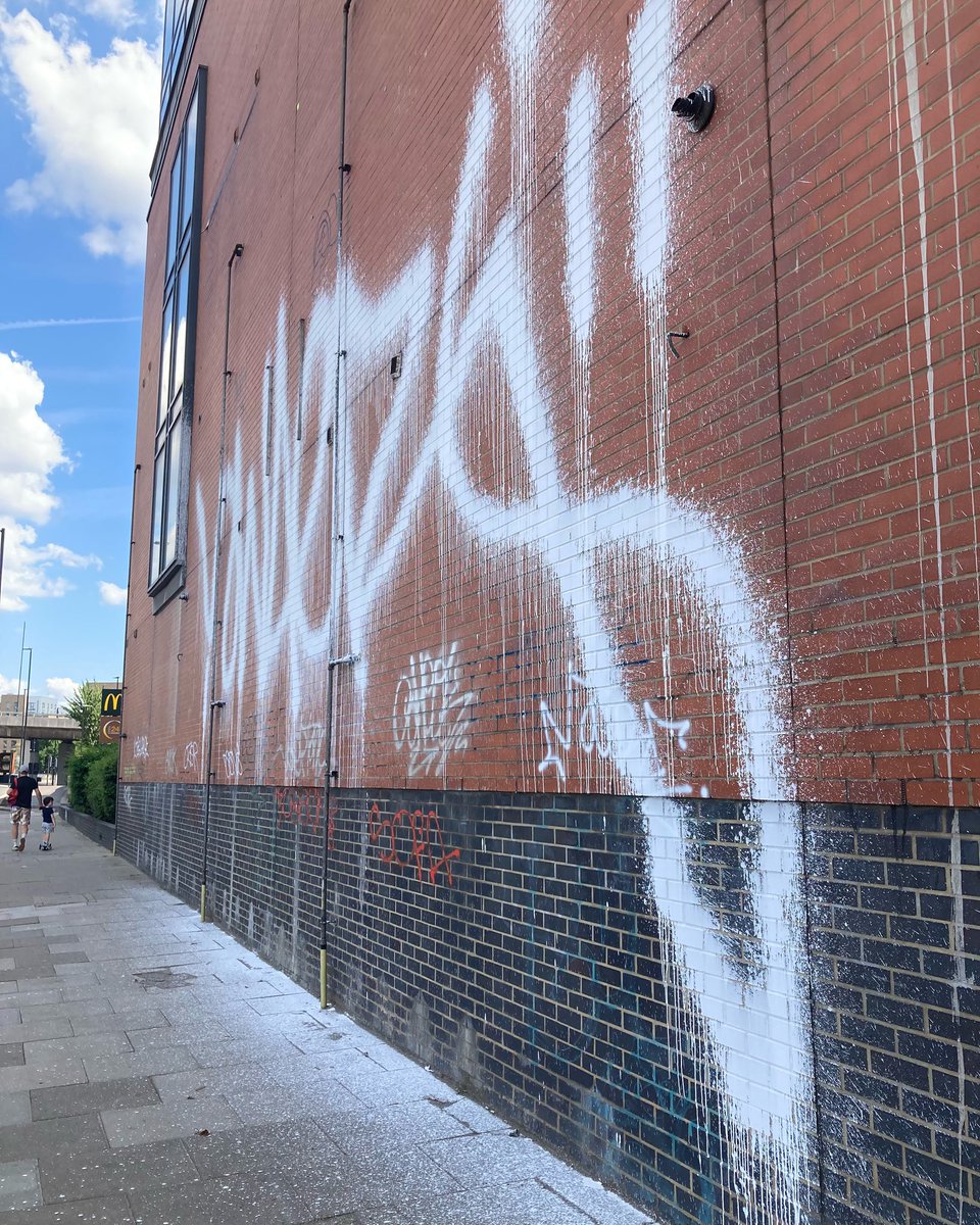 London really needs to get a grip on this graffiti epidemic. It’s not just the Central Line, it’s everywhere… <a href="/MayorofLondon/">Mayor of London, Sadiq Khan</a> <a href="/TowerHamletsNow/">Tower Hamlets Council</a> #tagging #graffiti