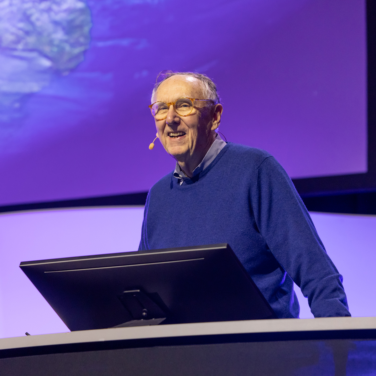 EsriUC's tweet image. Don't miss the Closing Session! Join Jack Dangermond and Esri's directors to wrap up a fantastic week of networking. ow.ly/Z7mx50WkOKc
🔹Today, 10:30 AM - 12:00 PM | Hall F, Ground Level
#EsriUC2025