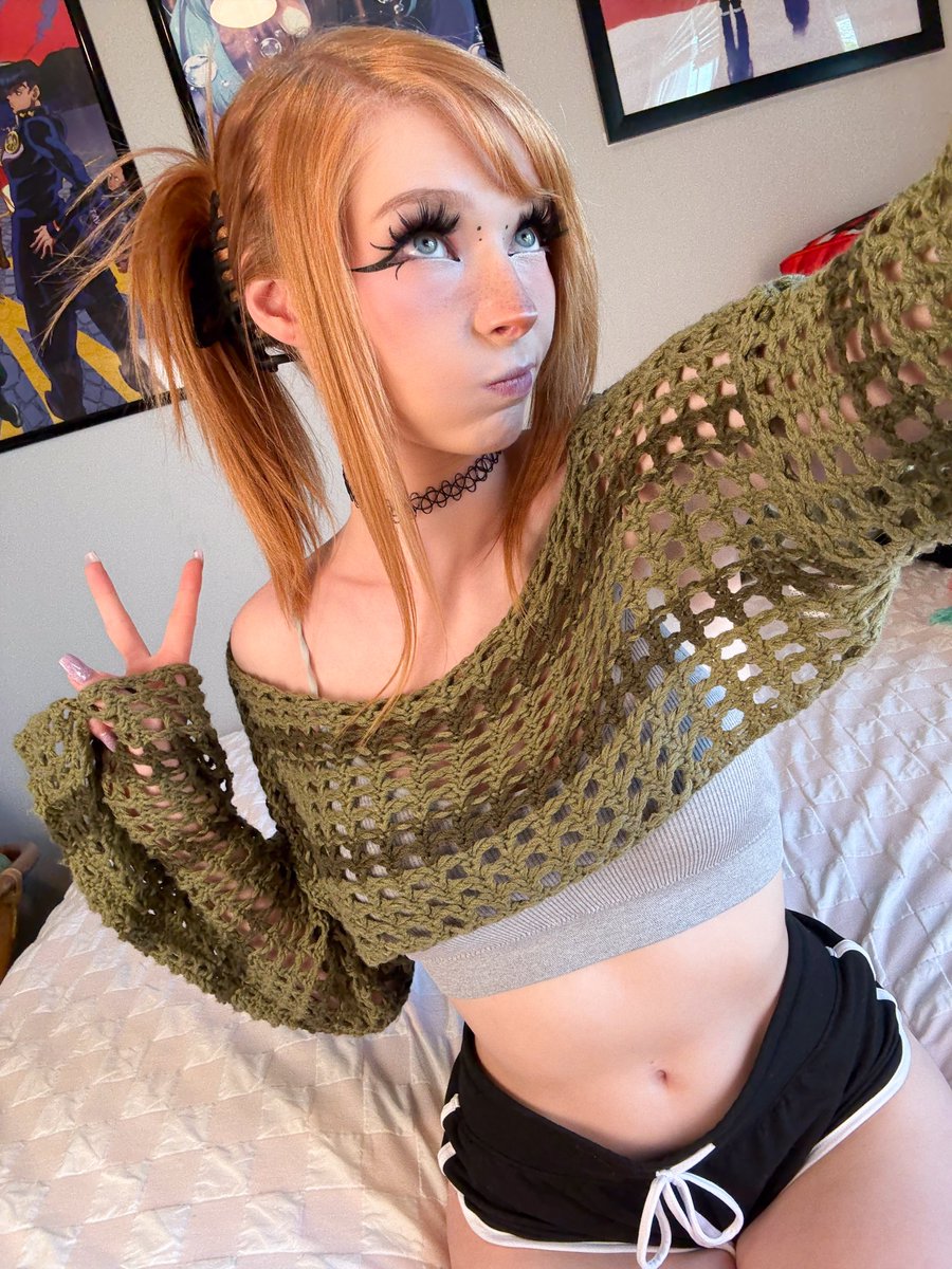 lolalovegoood's tweet image. Who still doesnβt have a gf in 2025? Say βmeβ if I can be urs