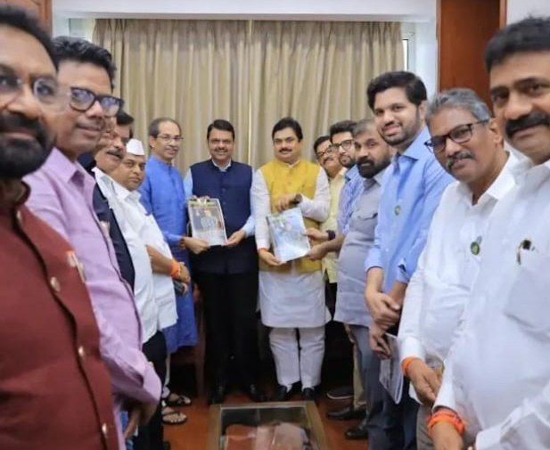 ASMedia_Bharat's tweet photo. Sorry No Justice Shall Be Given To Pure Soul #SushantSinghRajput𓃵  &amp; #DishaSalian .

Devendra Fadnavis Was Comprised From Day 1 ....So As Sisters Of " SSR "

सुशांत हम शर्मिंदा हैं तेरे कातिल जिंदा हैं l https://t.co/rq1gBbnSRZ