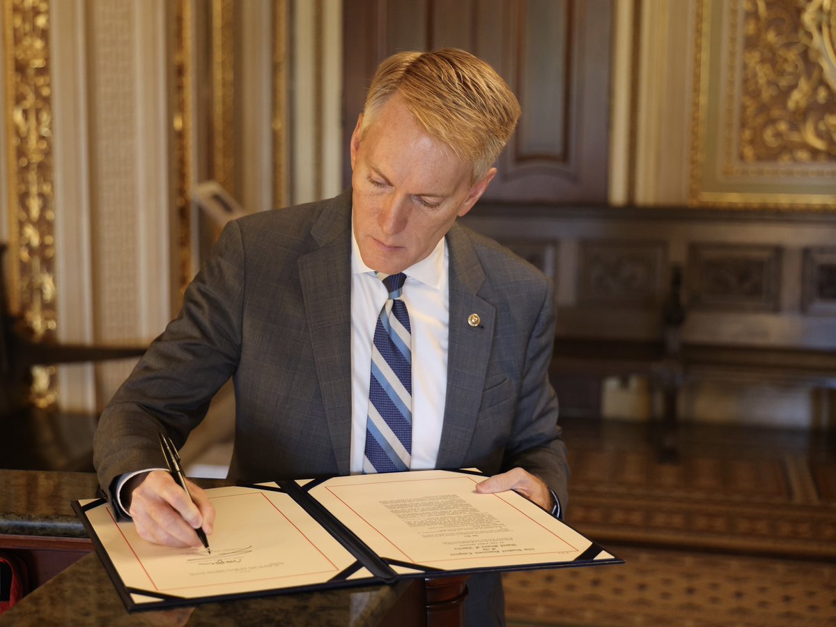 SenatorLankford's tweet image. Rescissions package is headed to your desk, @POTUS.
@SenateGOP is keeping our promise to cut waste, fraud, and abuse.