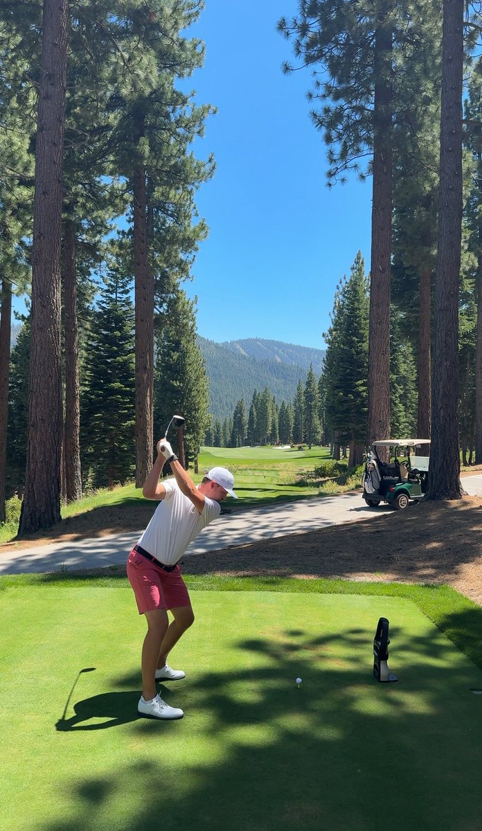f_lindblom's tweet image. Played a bucket list course yesterday up in Tahoe! It’s worth all the hype 👊