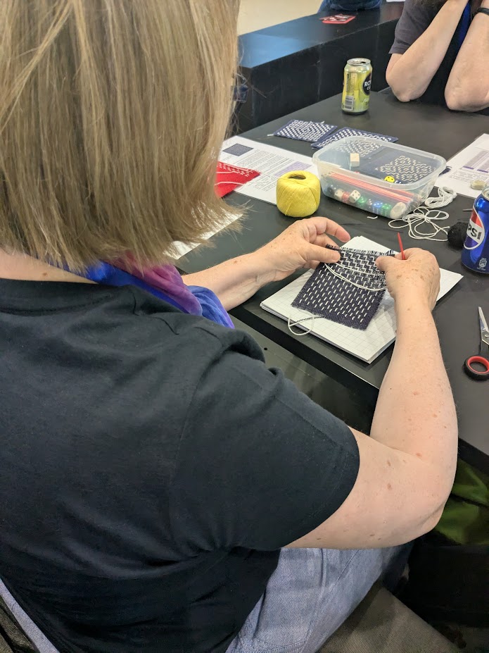 msmathcomp's tweet image. The @BridgesMathart conference traditionally closes with &quot;#Family Day,&quot; an offer of a collection of #arts and #crafts activities, openly and freely accessible to the public. Here, the community shares their love of #MathArt and #IllustratingMath with the local folks.