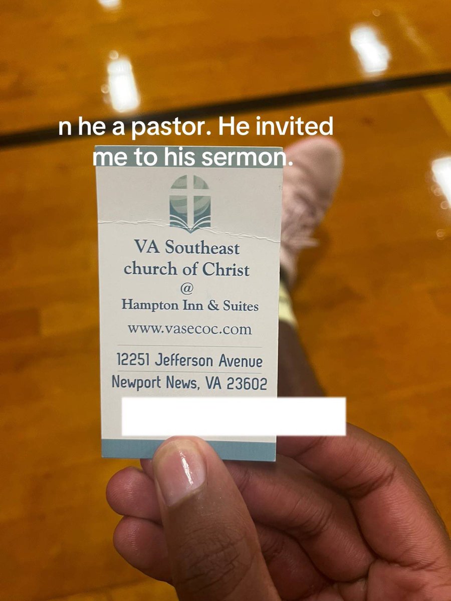 HoodFamousTV_'s tweet image. He got dropped off 9 times by a pastor and invited to his next sermon😂😂😂😂😂