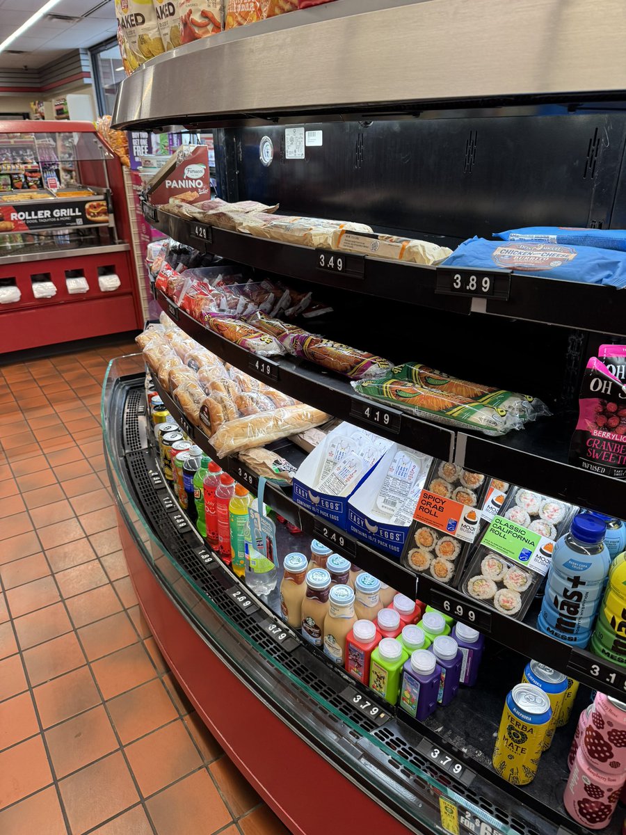 KCmolzer's tweet image. Stomach has been killing me last 2 days. First meal finally feeling better must be gas station sushi right?