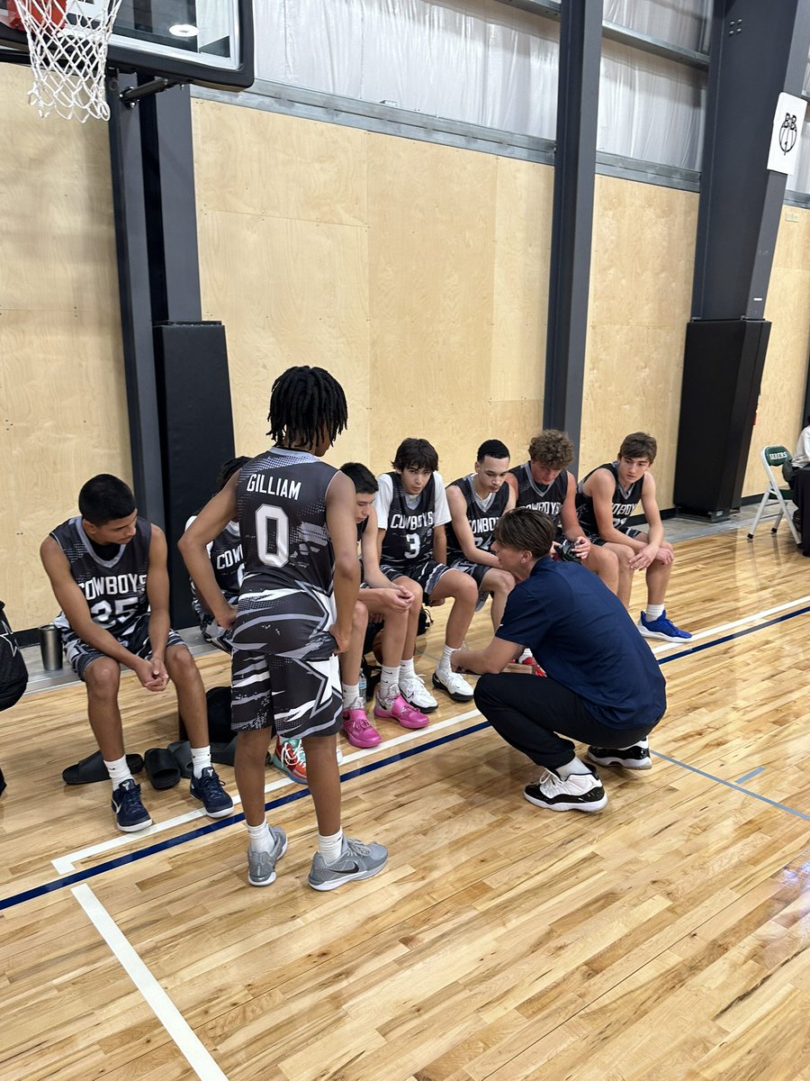 Alamo City Hoops (@alamocityhoops1) on Twitter photo 🏀Day 1 #SummerHoospfest🏀
Halftime! Coach’em up💪🏽
<a href="/HoustonHoopsCTX/">HoustonHoopsCentex</a> Marlin 34
<a href="/Cowboys_MBB/">Cowboys Basketball</a> 16U 31
#AlamoCityHoops 🏀Day 1 #SummerHoospfest🏀
Halftime! Coach’em up💪🏽
<a href="/HoustonHoopsCTX/">HoustonHoopsCentex</a> Marlin 34
<a href="/Cowboys_MBB/">Cowboys Basketball</a> 16U 31
#AlamoCityHoops