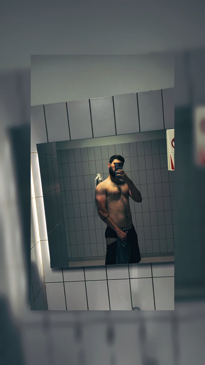 baskBaraBody's tweet photo. Ducha fría? 🧊🚿 https://t.co/hFZdGxYEG1