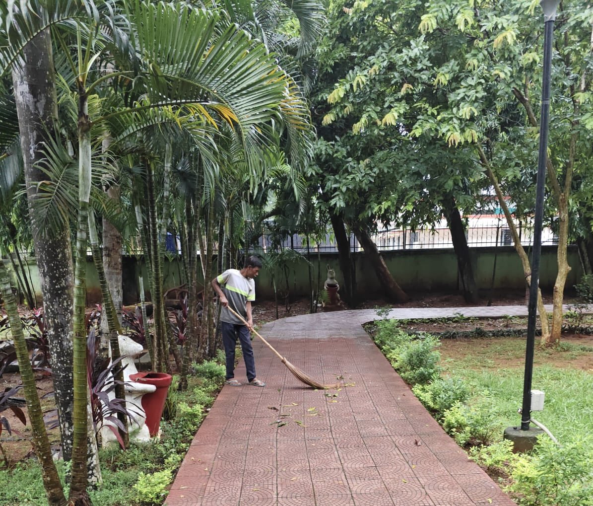 BSCL_BBSR's tweet photo. BMC parks are being regularly maintained to ensure clean, green, and accessible public spaces for all.
Committed to a healthier and more vibrant Bhubaneswar. #BMCParks #GreenBhubaneswar #UrbanCare https://t.co/anwV9rHito