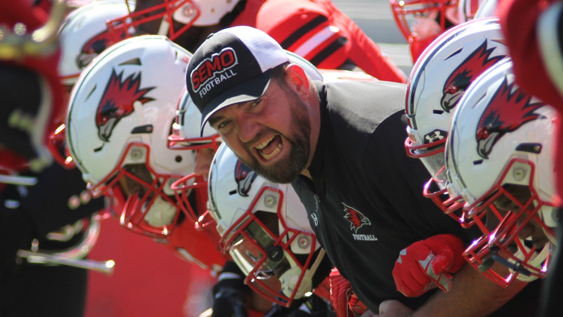 OVCBigSouthFB's tweet image. .@SEMOfootball head coach Tom Matukewicz is as excited about this season as he has been in a while.
The new look Redhawks were picked 3rd in the Association's preseason poll. ๐
#StrongerTogether | #OVCBigSouthFB | #FeelinRowdy