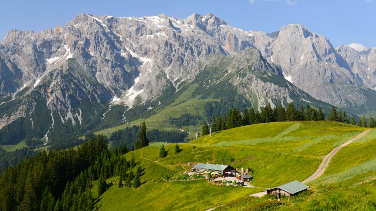 weather2travel's tweet image. SalzburgerLand is Austria’s year-round adventure playground, boasting ski resorts, stunning trails, &amp;amp; adrenaline-pumping activities galore. Here are some of the best things to do weather2travel.com/blog/all-year-… @benwestwriter