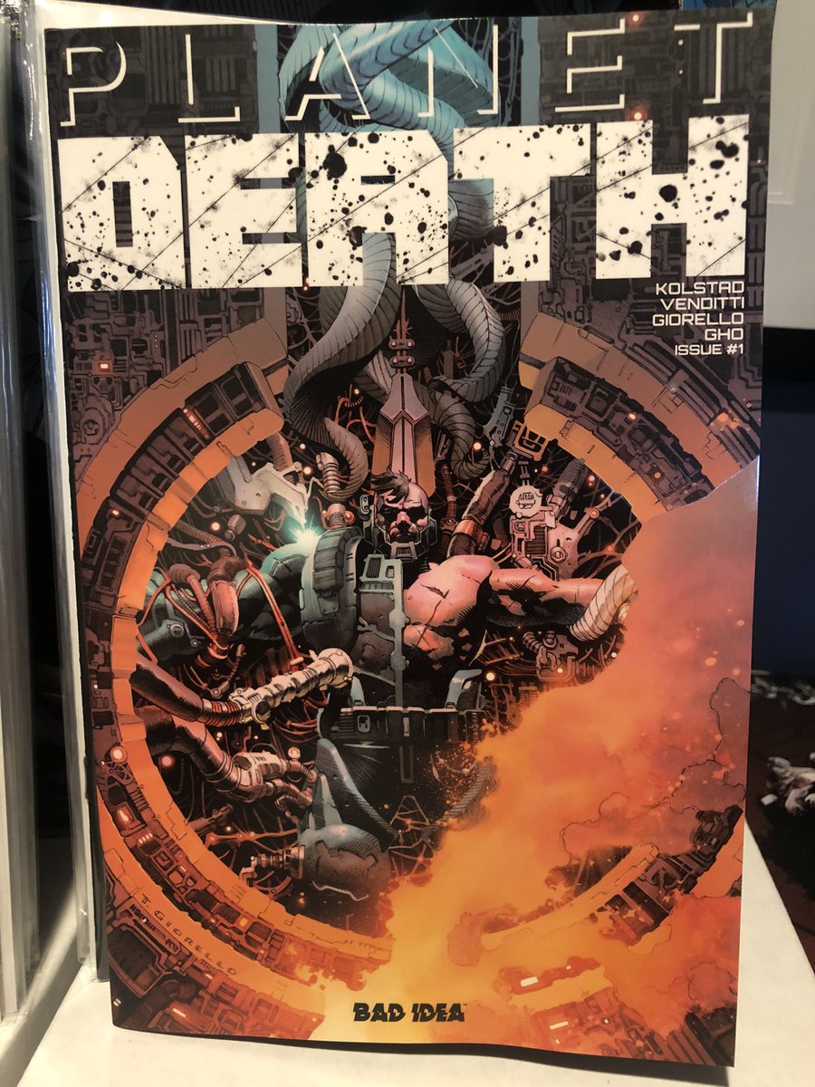 thecomicroom's tweet image. I’m still impressed with the quality of Bad Idea books. The look is polished, the colors are vibrant and they just feel great. Anyone agree? #comics @badideahello @1JohnLivesay @FrankiePaul64 @rholmes0520 @comic_ci_tizen @salsdad2018 @RobertKirkman @gareb @WizardsComics