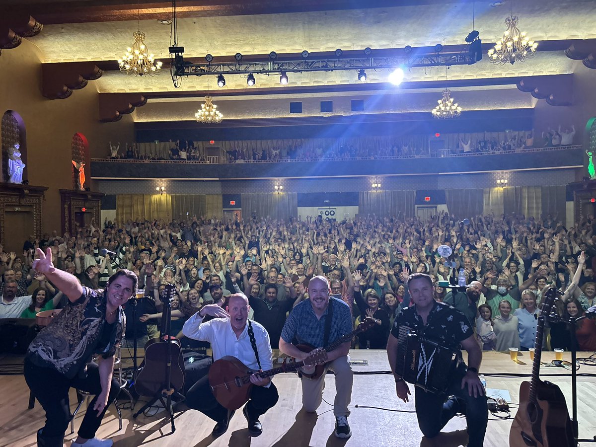 The High Kings (@thehighkings) on Twitter photo CHICAGO IN THE AREA. 
WHAT A NIGHT! SOLD OUT ๐บ๐ธ
7/17/25 CHICAGO IN THE AREA. 
WHAT A NIGHT! SOLD OUT ๐บ๐ธ
7/17/25