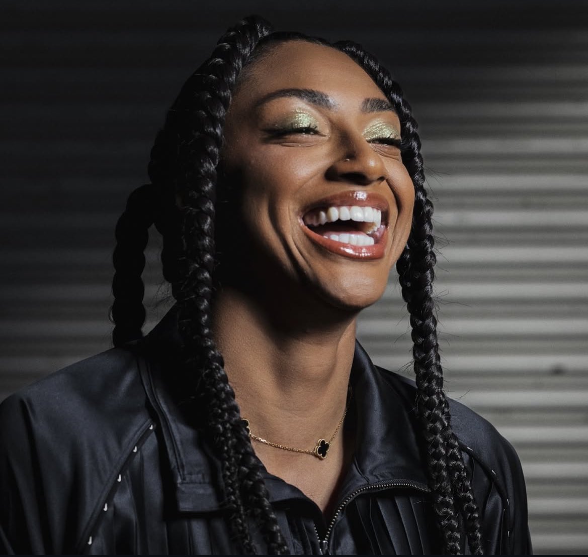 qual esporte deixa o corpo feminino mais bonito (URL：br001.vip)💯sxyif\, image size:1169x1109