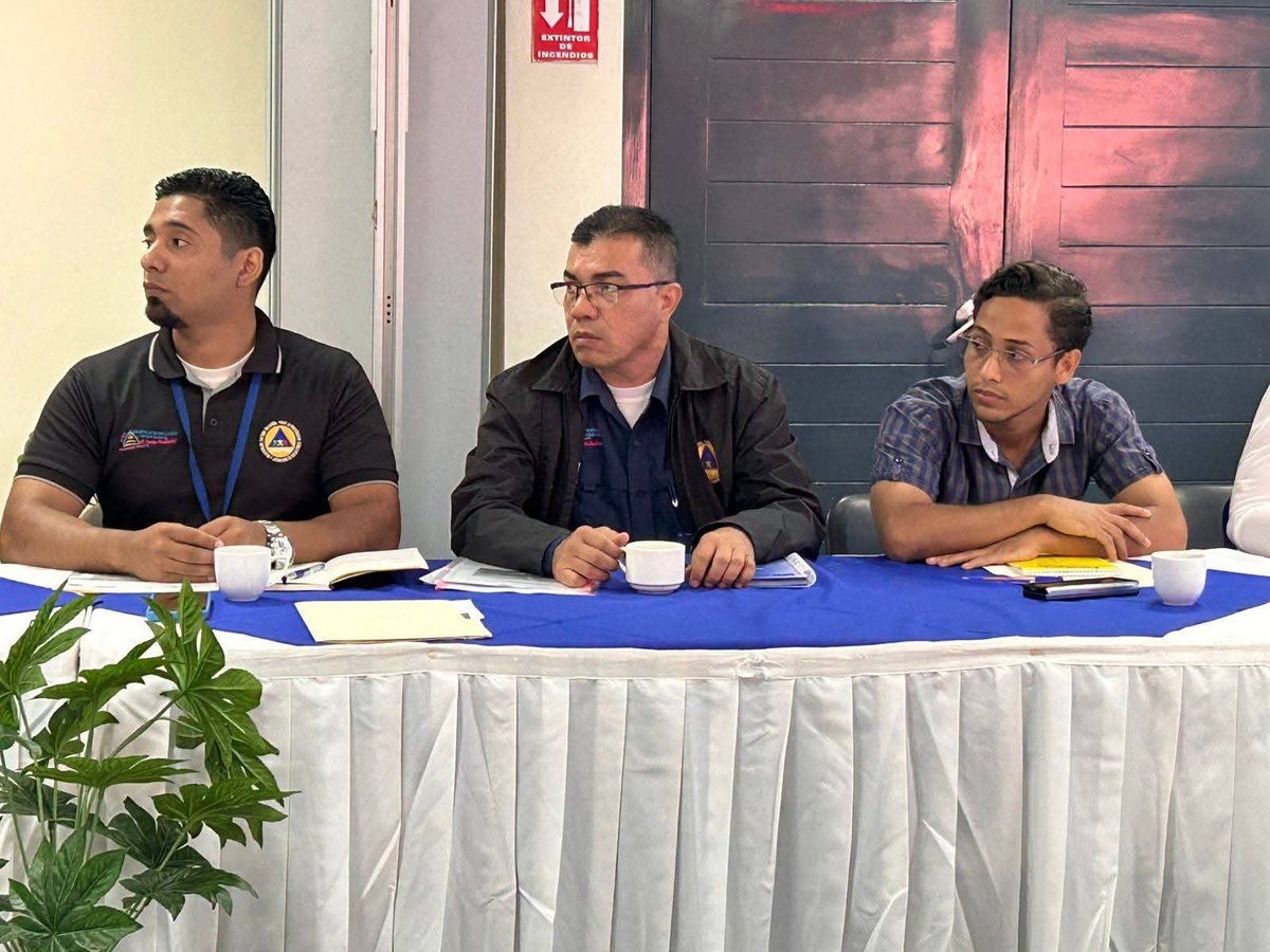 SINAPRED,  realizó Taller de Sistematización de experiencias de compañer@s capacitados recientemente en la República Popular China, sobre el manejo de Centros Nacionales de Comando de Emergencia. 

#SinapredSomosTodos #PrevenirEsVivir #SiempreAlFrente #4619Victoriosos
