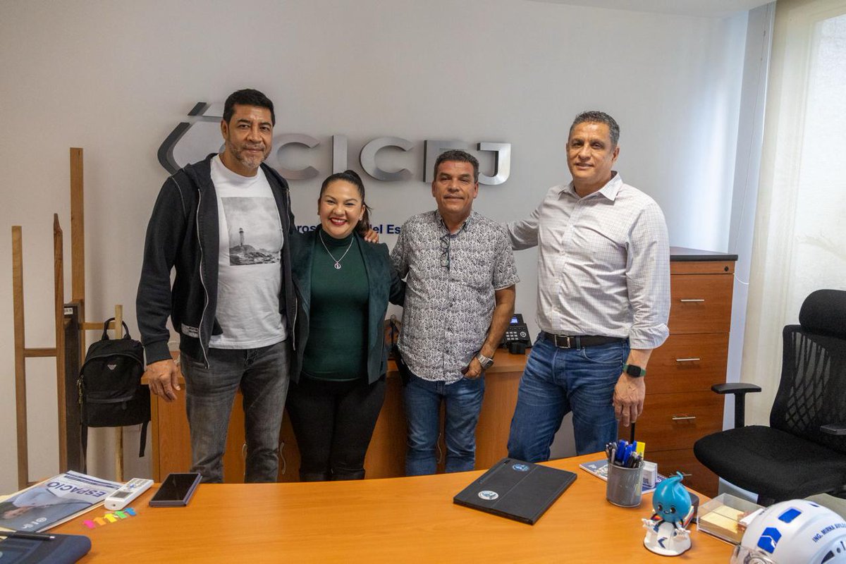 Tuvimos el honor de recibir en el CICEJ al gran Óscar "El Diablo" Castellanos, quien nos visitó para dejar todo listo rumbo al Torneo Amistad 2025 de Básquetbol, donde será nuestro invitado especial en la inauguración.

Atención Colegiados, hoy más tarde podrán conocer cómo