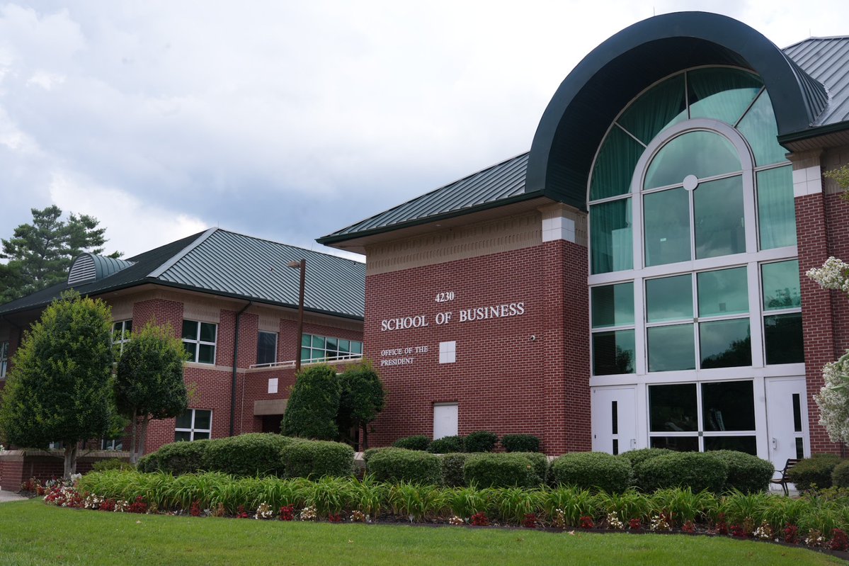AAMU_Alumni's tweet image. Big news, Bulldogs!
AAMU’s Business Programs have officially renewed their AACSB accreditation; a distinction held by fewer than 6% of biz schools worldwide. Excellence, recognized. 💼 #AACSB #AAMU #AAMU150 #BulldogBuilt #HBCUExcellence #WeAreAAMU