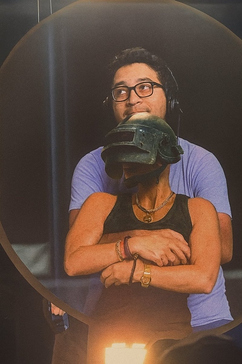 🔴LIVE NOW - twitch.tv/spooner - #pubg #coldplay #CEO

Just me and my toxic queen, PUBG.
Please don’t tell <a href="/RogueKimiko/">Rogue</a>.
She still thinks we’re exclusive.