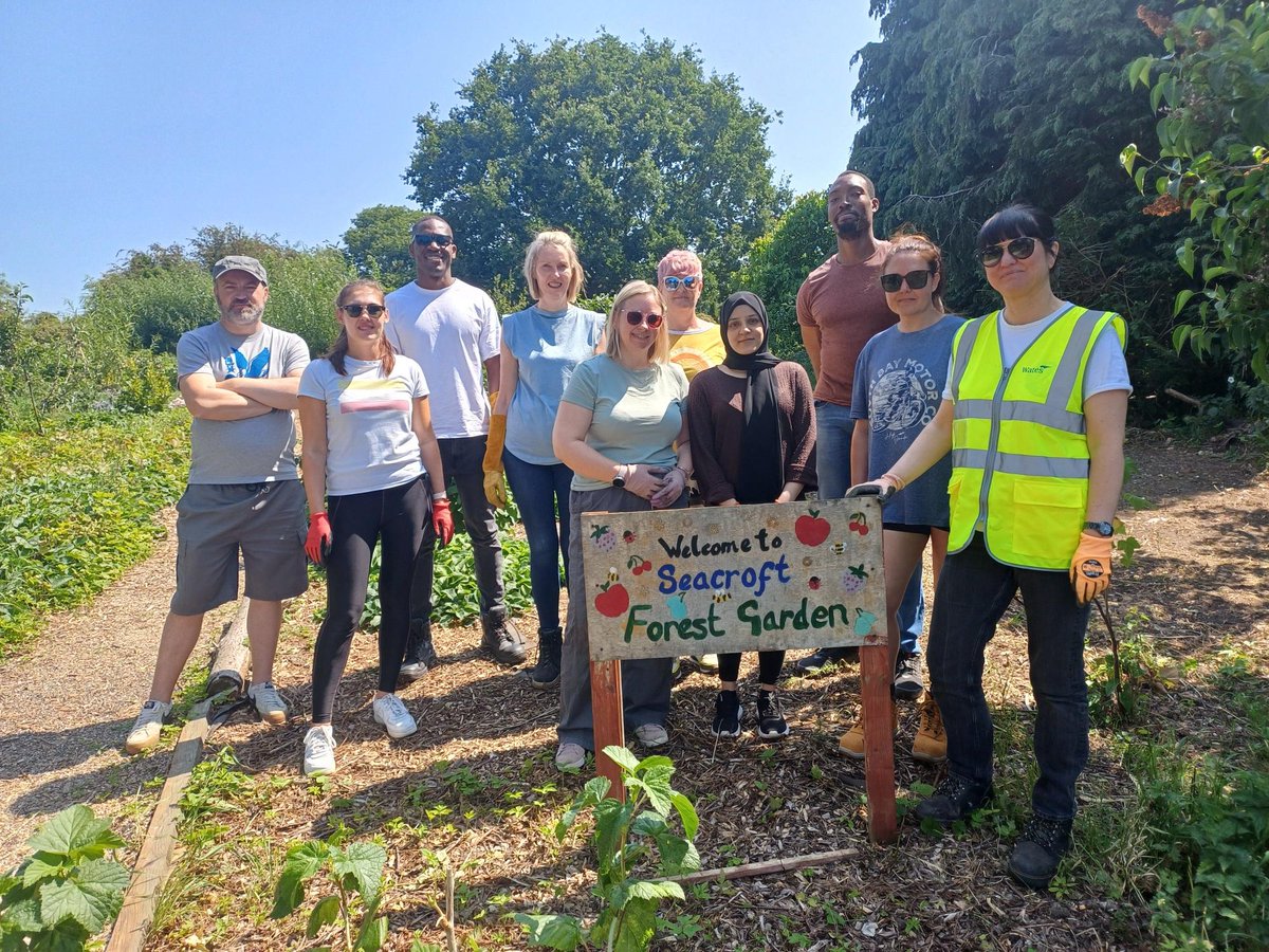 WatesGroup's tweet image. Recently, over 350 colleagues dedicated more than 2,000 hours to grassroots initiatives across the UK as part of our Community & Conservation Month to make a real difference.
Learn more: eu1.hubs.ly/H0lS5h00
#WatesSocialValue #CommunityAndConservation #SocialValue