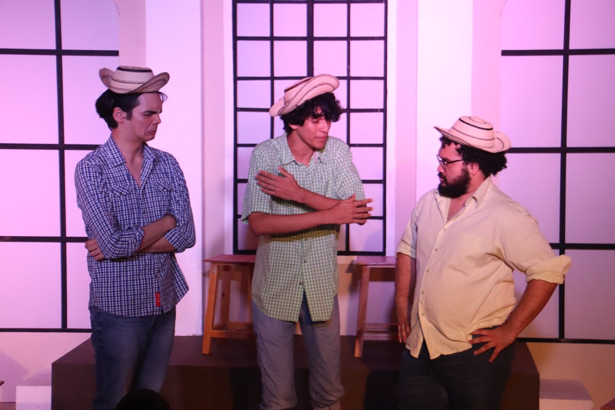 USMApanama's tweet image. 🎭✨ Hoy celebramos el cierre del Primer Festival de Teatro Universitario USMA con la presentación de la obra El Chispero, puesta en escena por el talentoso Club de Teatro "Educarte" de la Universidad Tecnológica de Panamá. @vidauutp @utppanama
Agradecemos a todos los grupos…