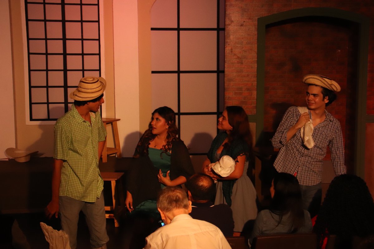 USMApanama's tweet image. 🎭✨ Hoy celebramos el cierre del Primer Festival de Teatro Universitario USMA con la presentación de la obra El Chispero, puesta en escena por el talentoso Club de Teatro "Educarte" de la Universidad Tecnológica de Panamá. @vidauutp @utppanama
Agradecemos a todos los grupos…