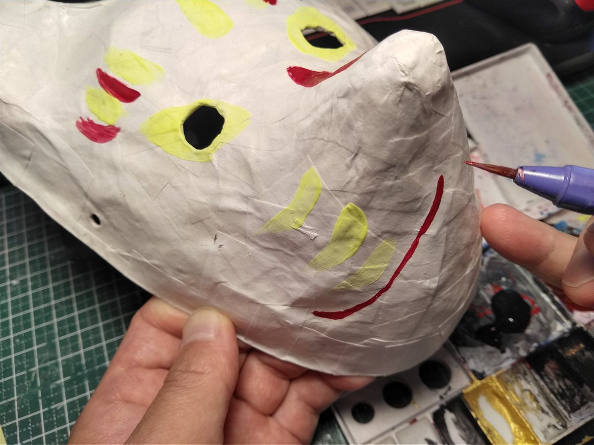 Pandavid_com's tweet image. 明日の準備。ディスプレイを少し拡張したのでお面いっぱいもっていきます！　#狐面 #みのしま夏まつり