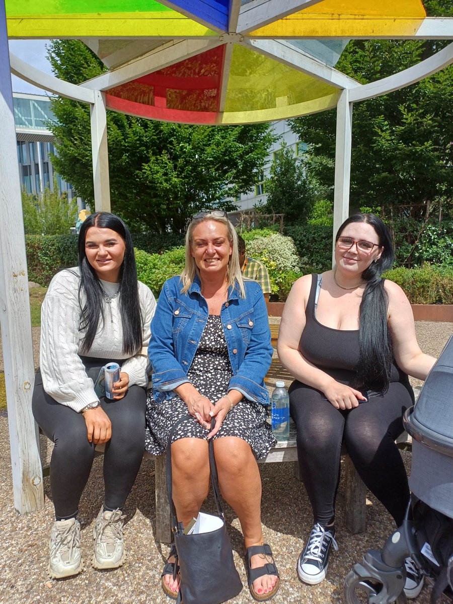 Royston56428882's tweet image. PET SCAN didn't happen but time well spent with Emma my daughters and grandson 🍼☀️❤️