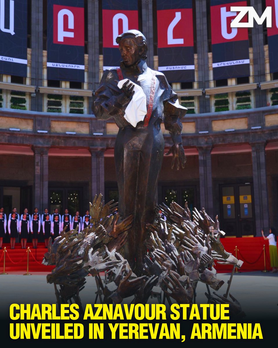 ZartonkMedia's tweet image. Charles Aznavour Statue Unveiled in Yerevan, Armenia 🇦🇲🇫🇷
➖➖➖
A statue honoring legendary French-Armenian singer and National Hero of Armenia Charles Aznavour was officially unveiled in Yerevan on July 18, 2025—marking 101 years since his birth.
The monument was installed in…