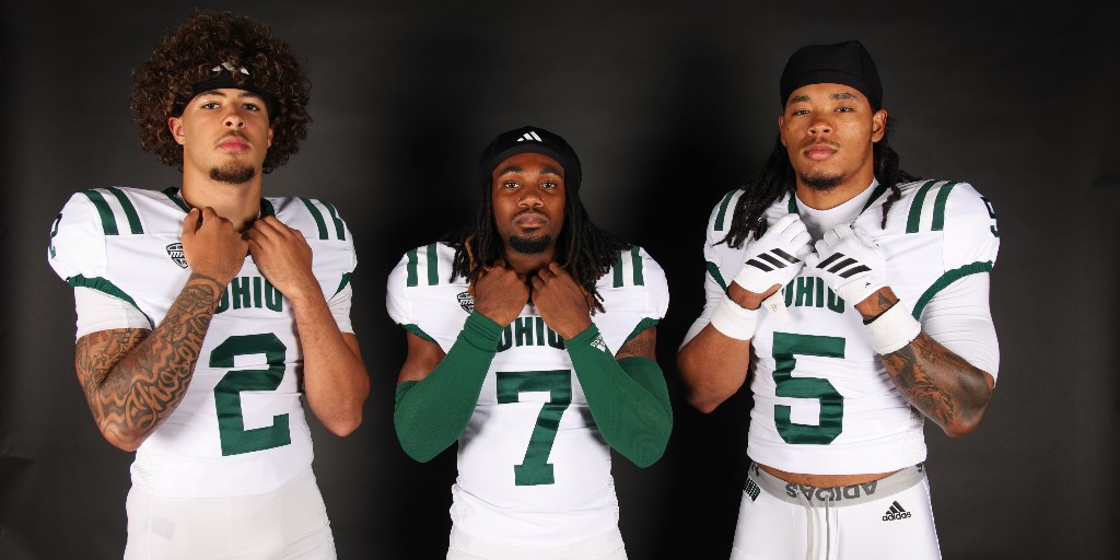 Ohio Football (@ohiofootball) on Twitter photo new threads loading...๐ 
#OUohyeah new threads loading...๐ 
#OUohyeah