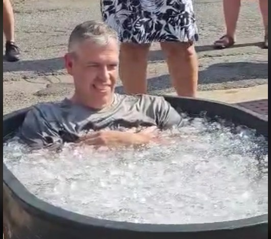 I was able to help the Marion Noon Kiwanis raise a little money by sitting in an ice bath for 5 minutes. After the initial shock of getting in, it was only a little terrible.  If you want to contribute to the great work done by the Kiwanis, you can Venmo @marionohiokiwanis
