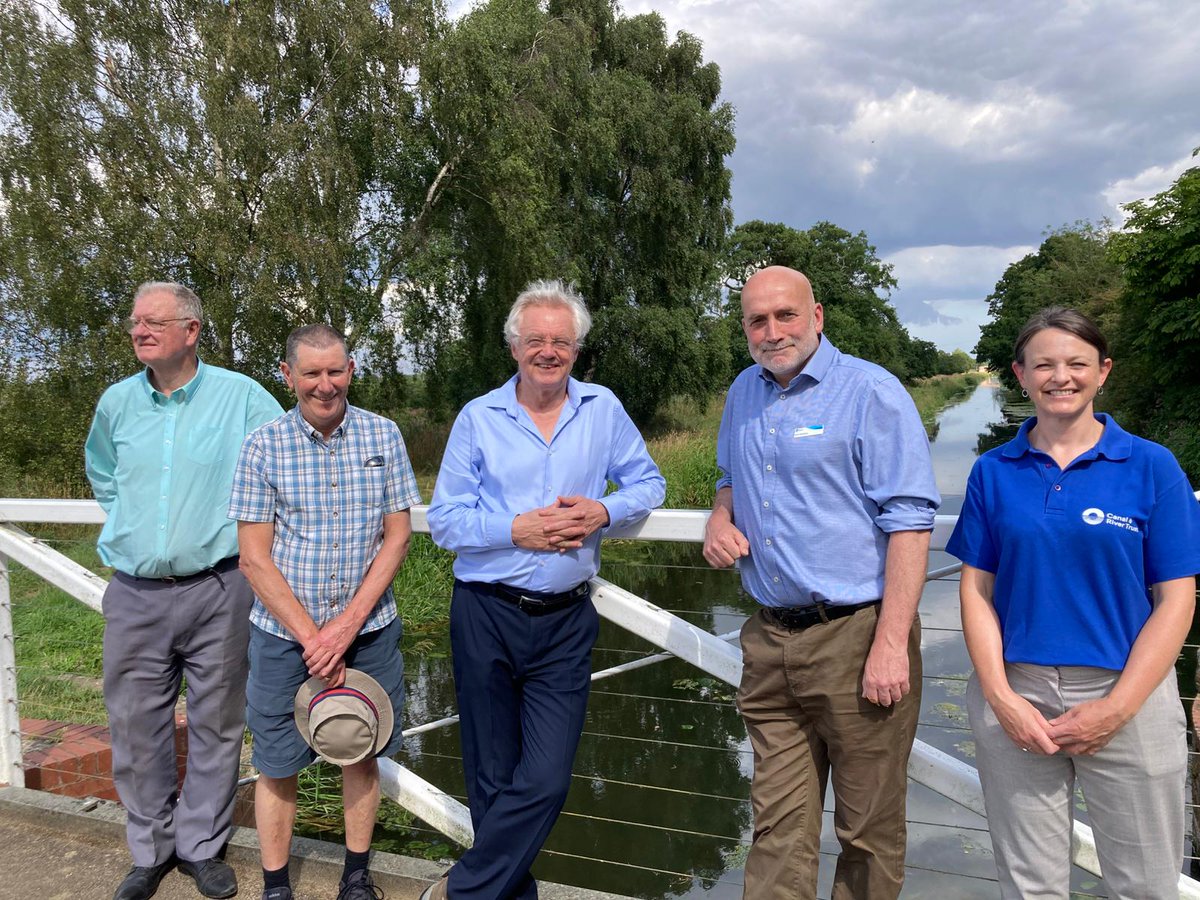 DavidDavisMP's tweet image. A great visit today to the Pocklington Canal to see the fantastic work @CRTYorkshireNE and the Pocklington Canal Amenity Society have done in restoring the canal.
The canal is an important habitat for wildlife as well as being an excellent route for walkers and cyclists.
