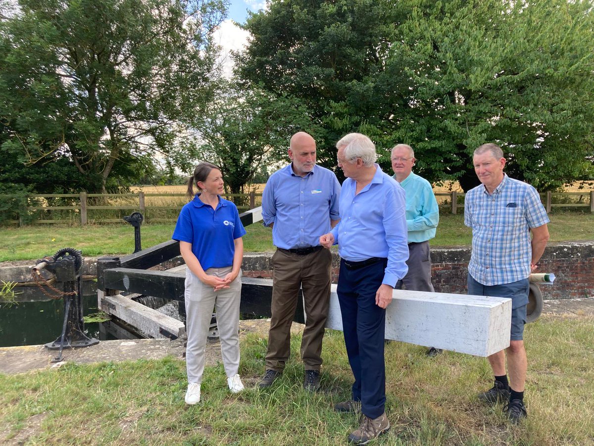 DavidDavisMP's tweet image. A great visit today to the Pocklington Canal to see the fantastic work @CRTYorkshireNE and the Pocklington Canal Amenity Society have done in restoring the canal.
The canal is an important habitat for wildlife as well as being an excellent route for walkers and cyclists.