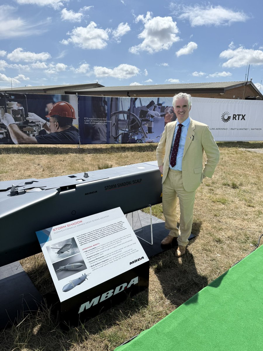 jcartlidgemp's tweet image. Super to be at @airtattoo today supporting our world leading UK Defence industry #RIAT25