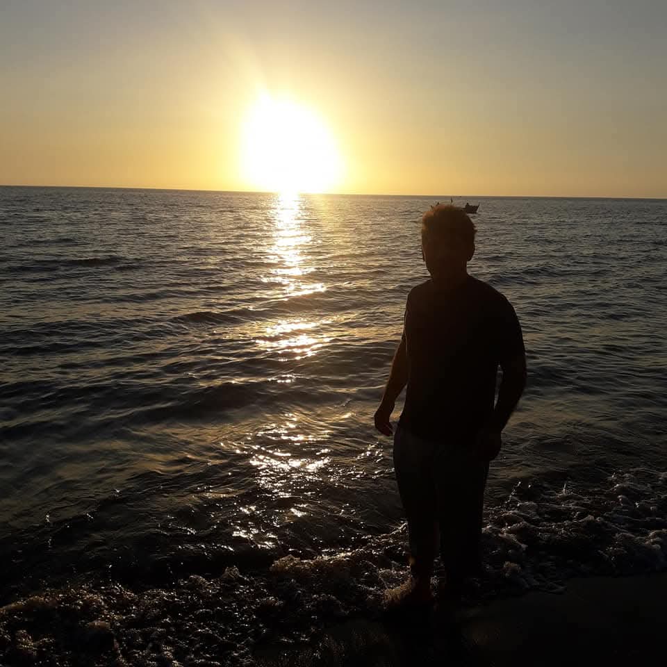 Kendine yaslanan dik yürür.
#Edebiyat