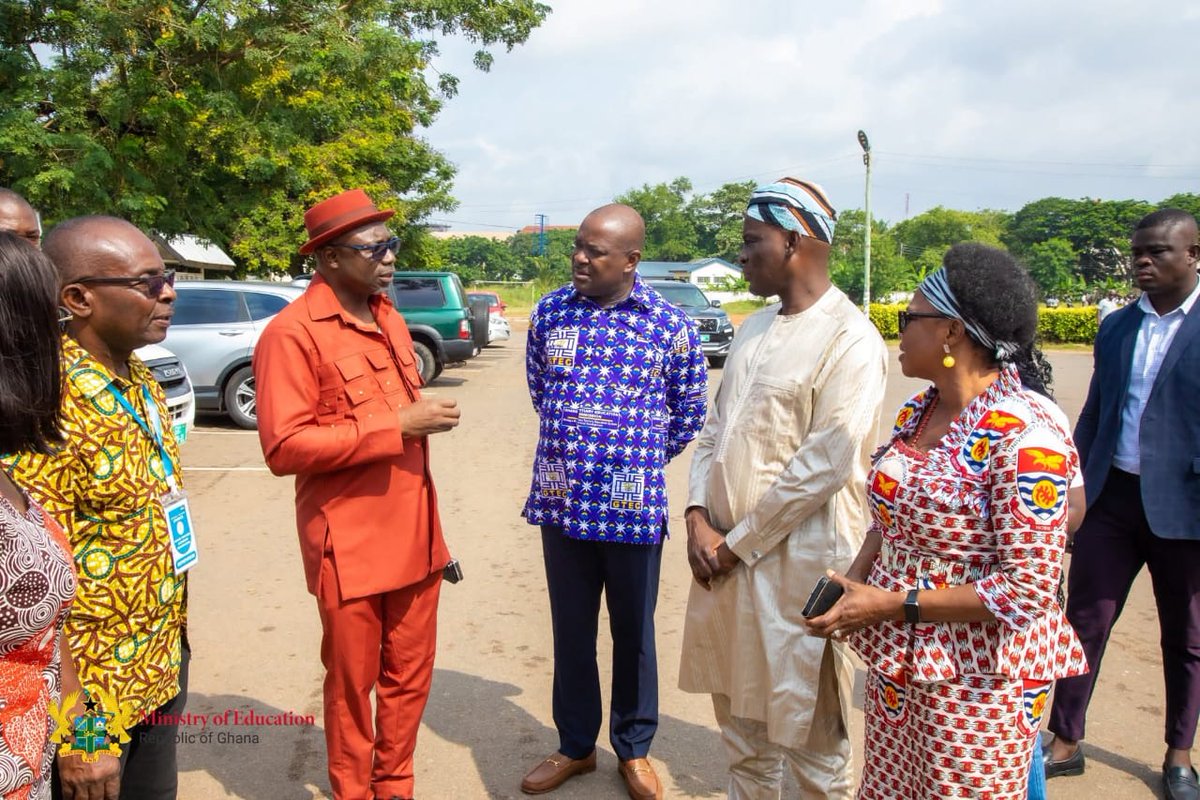 Real_Boss16's tweet photo. Honourable Haruna Iddrisu, Minister for Education, visited the Accra High School examination centre, encouraging candidates to excel. 
#TheHarunaEffect https://t.co/JrfEUR39VX