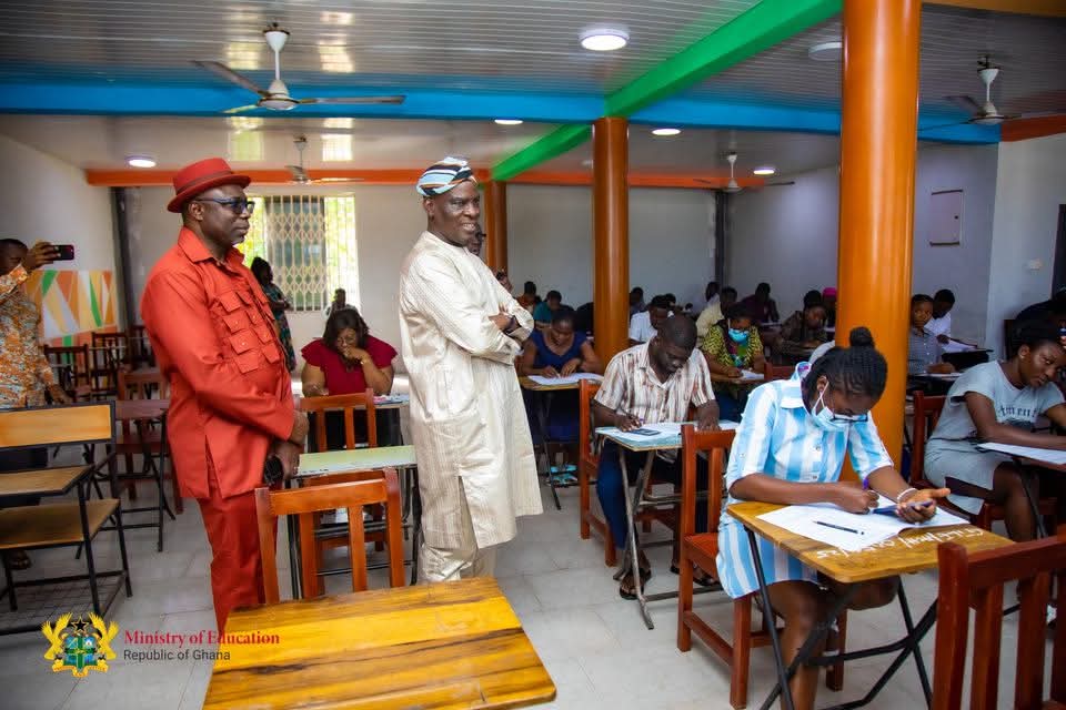 Real_Boss16's tweet photo. Honourable Haruna Iddrisu, Minister for Education, visited the Accra High School examination centre, encouraging candidates to excel. 
#TheHarunaEffect https://t.co/JrfEUR39VX