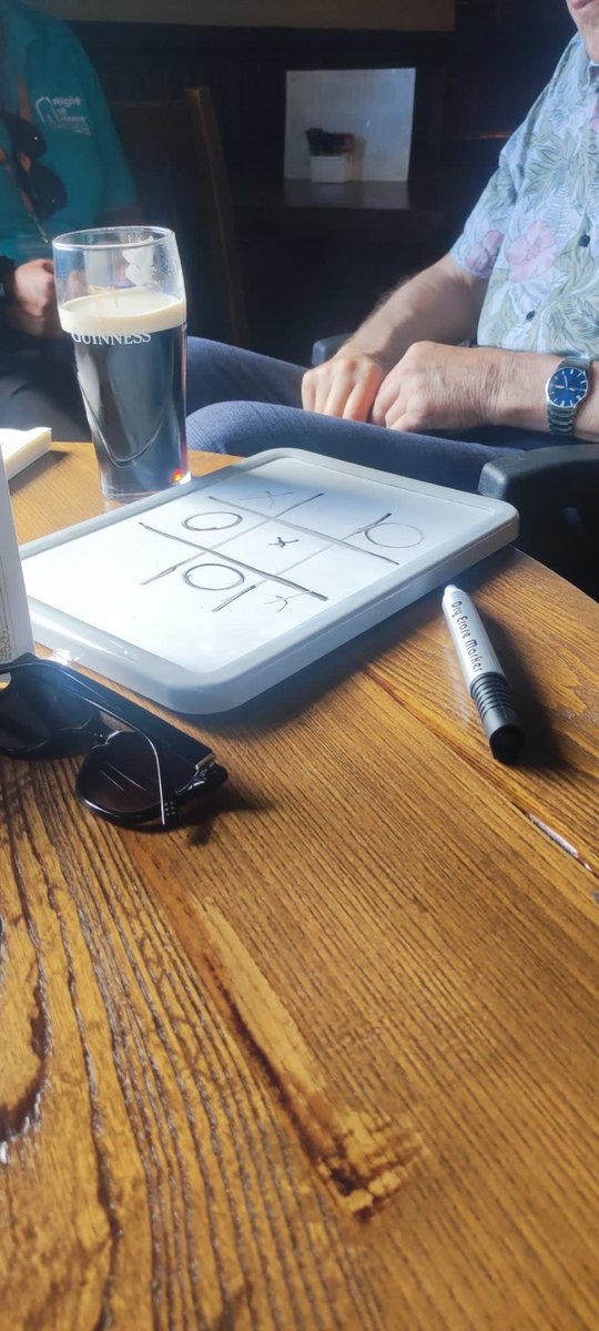 RaH_chi_bog's tweet photo. Rolling into the weekend with a pint of Guinness and a game of noughts and crosses. 🍻 ❌ ⭕ 

The client said with the biggest smile on his face
 "It was definitely worth coming out today."🧡 

This is what makes this all so rewarding, bringing such joy to our clients' faces.🧡 https://t.co/CV2dPl0G9j