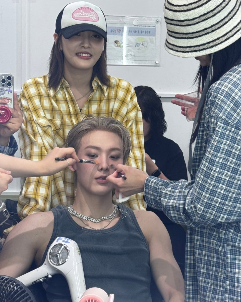 miosbeinn's tweet photo. We know the boys are taking good care of Sua for Binnie, I also see that she is taking care of Sanha, the way he used to as well 🌼 https://t.co/eqZeGNxBCg